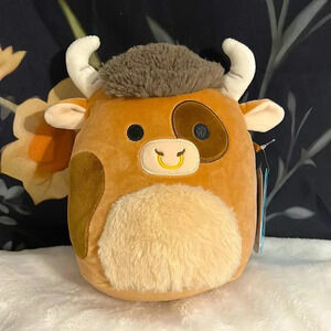 🦖NWT Squishmallows “Shep” brown spotted bull 7”